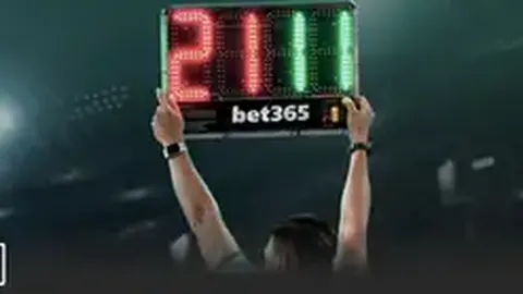 国足迎新援李源一，深夜集结迪拜备战集训